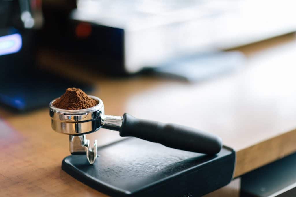 breville cafe roma esp8xl tamp coffee