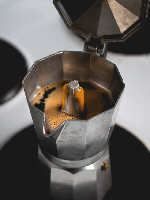 how to make coffee without a coffee maker moka pot