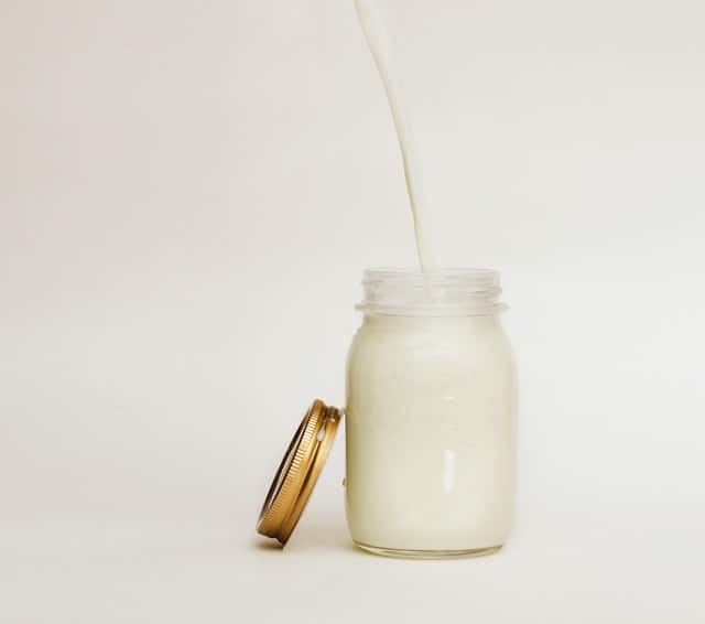 how to froth milk without frother jar