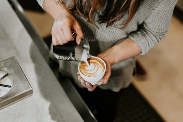 cappuccino maker latte art