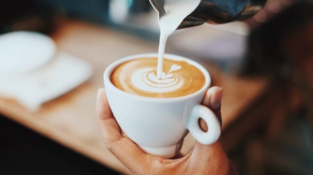 automatic espresso machine milk frothing