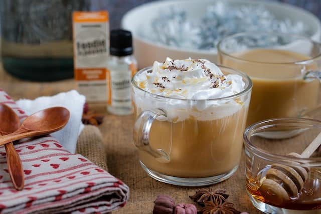 pumpkin spice latte starbucks drink