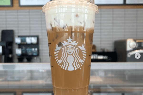 Salted caramel cream cold brew starbucks